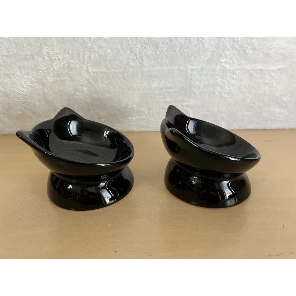 Park Life Designs New York Black Cat Pedestal Bowls Set of 2 - One Chip